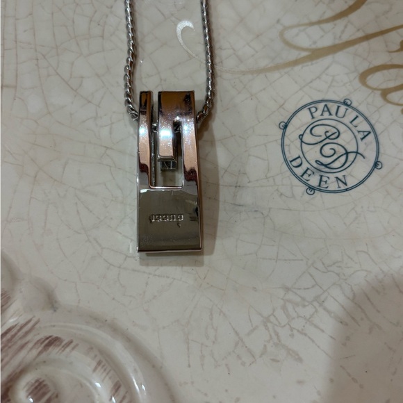 Gucci G Sterling Silver Necklace gorgeous - Picture 9 of 10